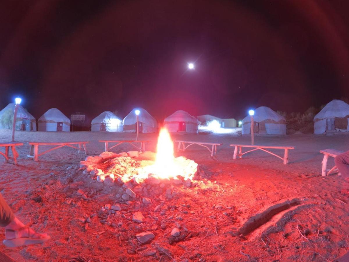 Kyzylkum Nights Camp & Family Yurt Hotel Nurota Exterior photo