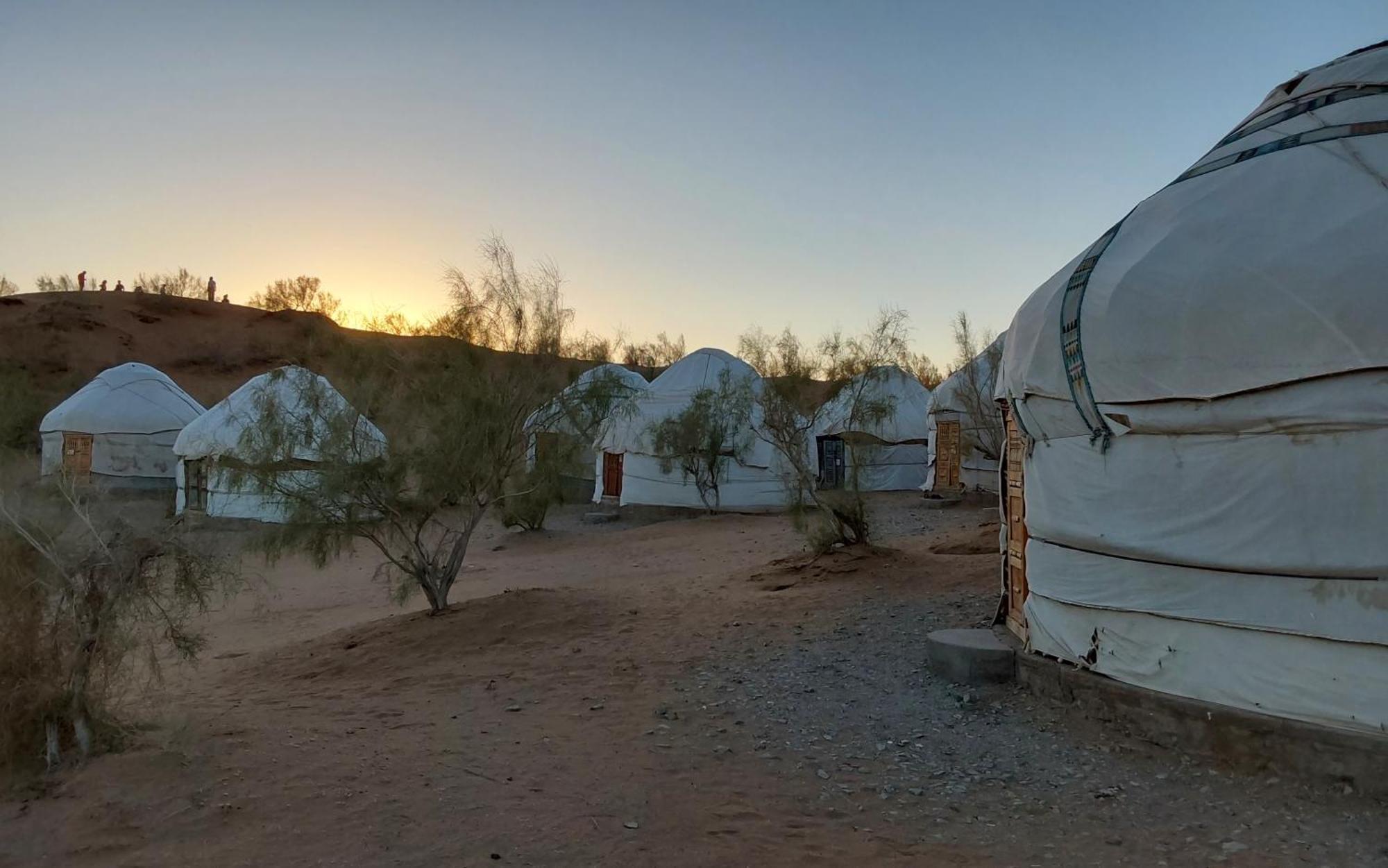 Kyzylkum Nights Camp & Family Yurt Hotel Nurota Exterior photo