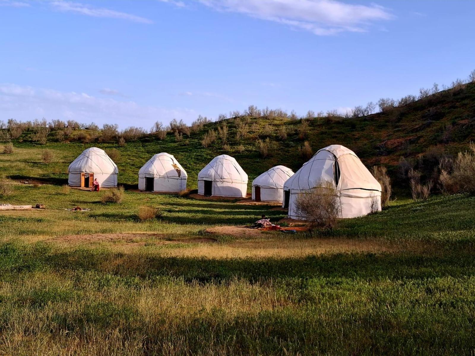 Kyzylkum Nights Camp & Family Yurt Hotel Nurota Exterior photo